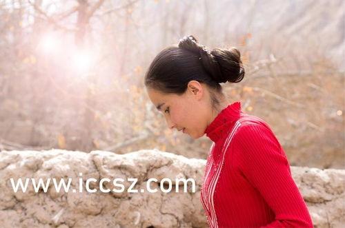 国产女同精品9,细腻情感与独特视角的青春共鸣  第2张